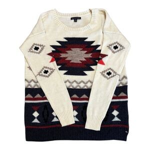 American Eagle Outfitters White Sweater with Chevron Design Size M